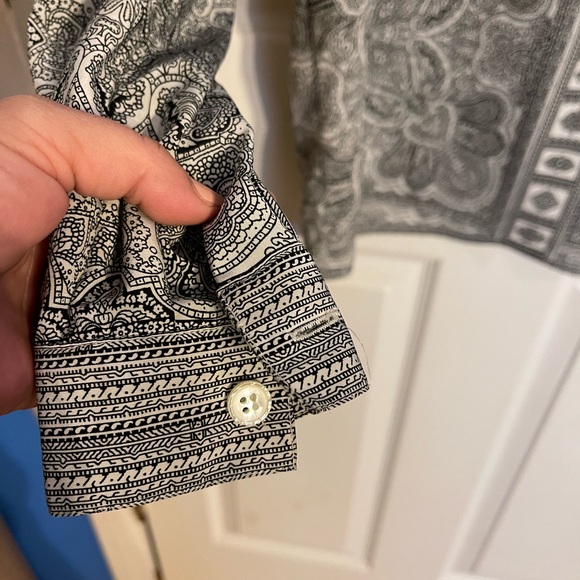 Liz Claiborne shirt button down - Picture 4 of 4